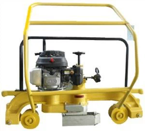 Rettificatrice per rotaie a combustione interna inclinabile per rotaie